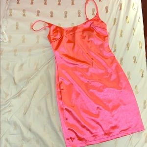 Super cute pink midi dress!